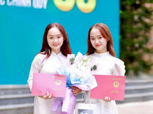 Cặp chị em sinh đôi tài năng: Ngọc Anh tốt nghiệp thủ khoa, Diệu Anh xuất sắc toàn khóa tại Học viện Tài chính