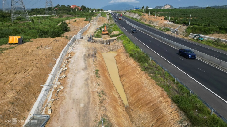 Công trình chống ngập trên cao tốc Dầu Giây - Phan Thiết - 1