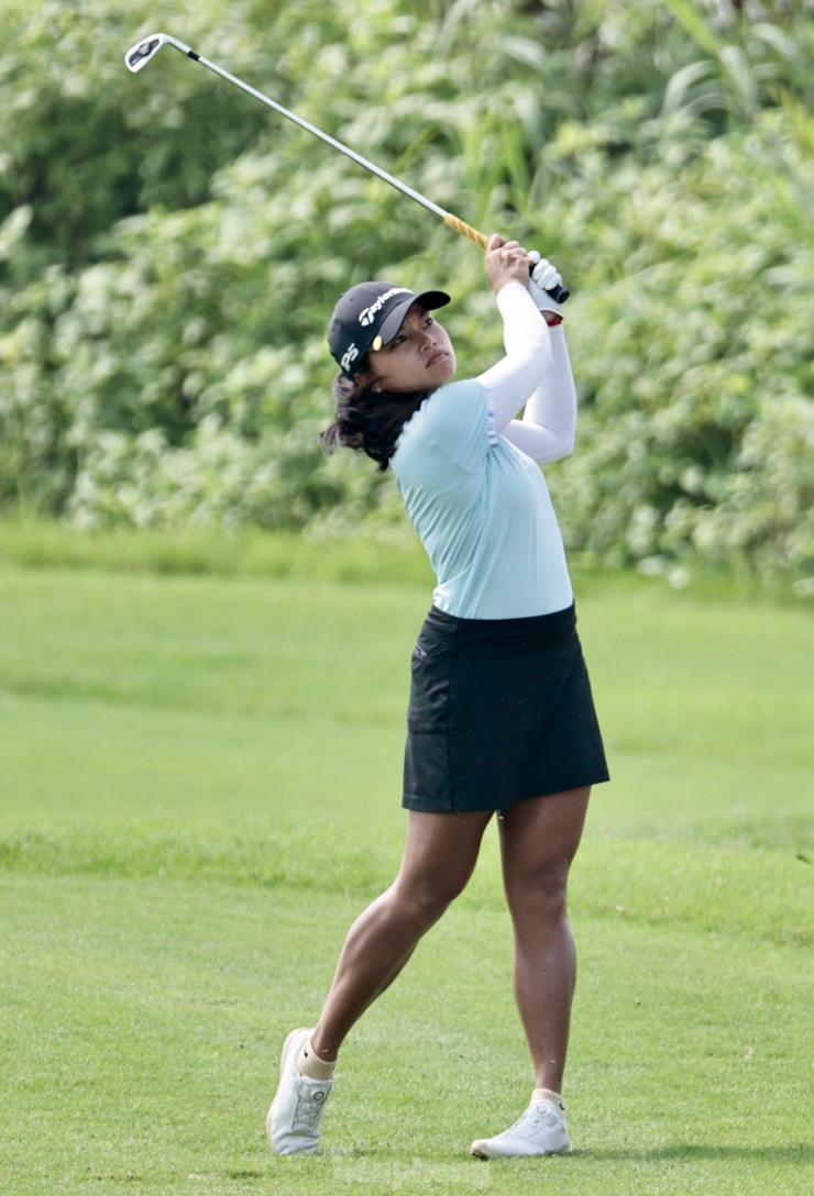 Những bóng hồng so tài khoe sắc ở Giải Vô địch Golf Quốc gia 2024 - 6