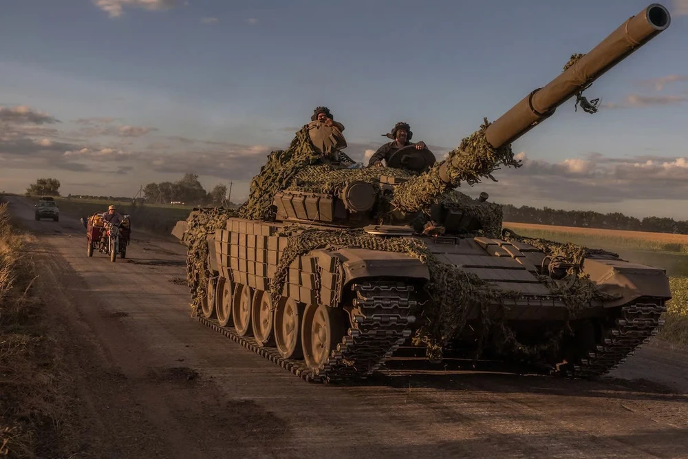 Quân Ukraine di chuyển gần biên giới với Nga hồi đầu tuần này. Ảnh: AFP