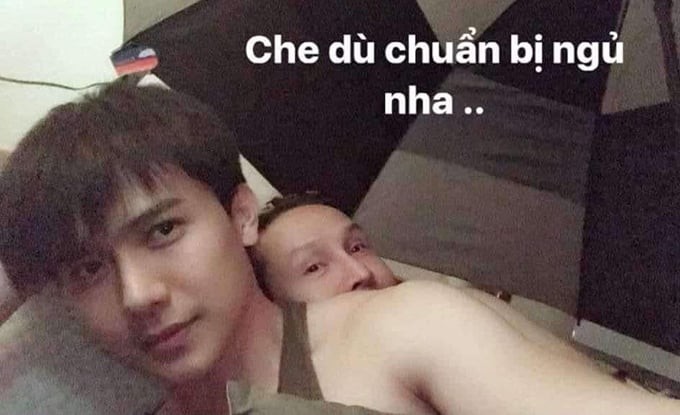 Bức ảnh khiến Vũ Luân bị nghi cặp bồ đồng tính với trai trẻ.