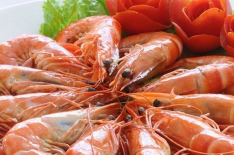 Món tôm hấp kiểu này vừa ngọt, thơm lại chắc nịch, đảm bảo ăn một lần...