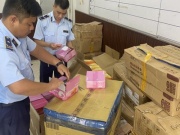 Thị trường - Tiêu dùng - Phát hiện 1.800 chiếc bánh trung thu nhập lậu