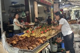 Thị trường - Tiêu dùng - Thị trường đồ cúng rằm tháng 7 phong phú, giá cả ổn định