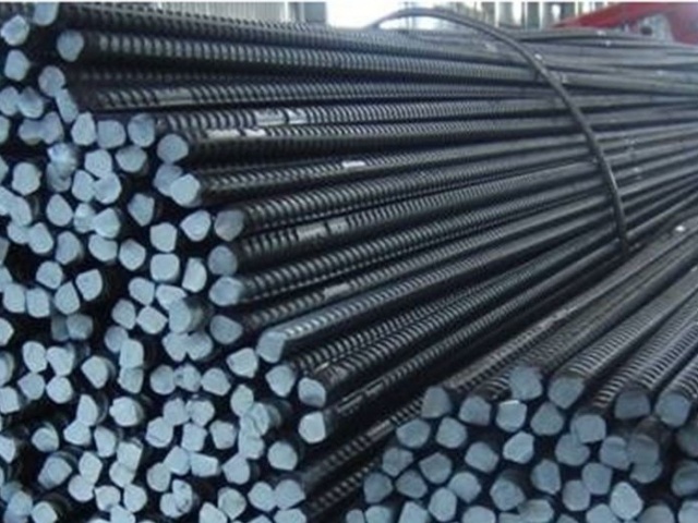 Kinh doanh - Ngân hàng rao bán cả dây chuyền sản xuất thép, dầu cá... trị giá hàng trăm tỷ