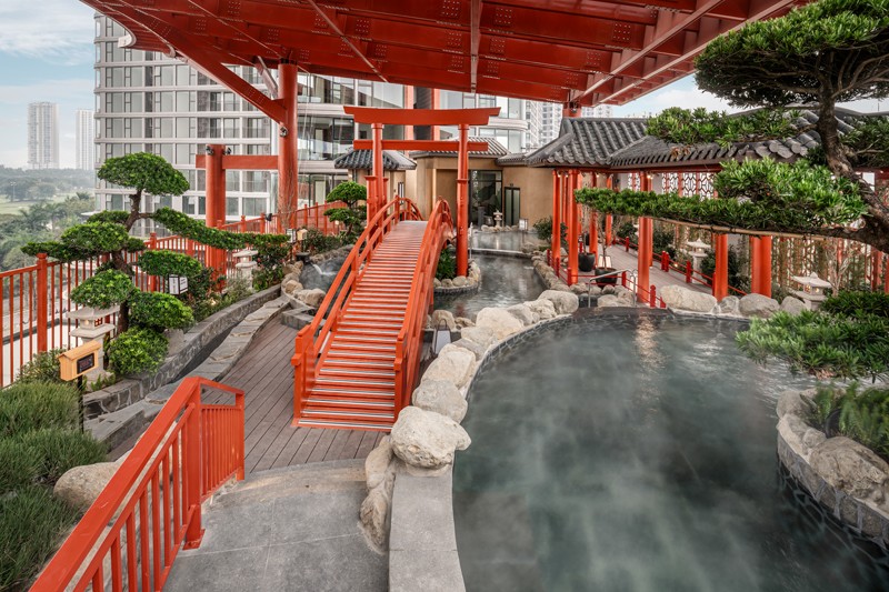 Tổ hợp trị liệu khoáng nóng tại Thành phố xanh Ecopark