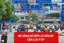 Media - Bỏ đồng hồ đếm lùi đèn đỏ, chuyên gia nói gì?