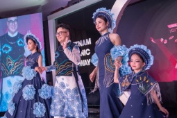 Bí quyết mặc đẹp - Hơn 100 mẫu nhí khoe sắc trong show Vietnam Iconic Runway