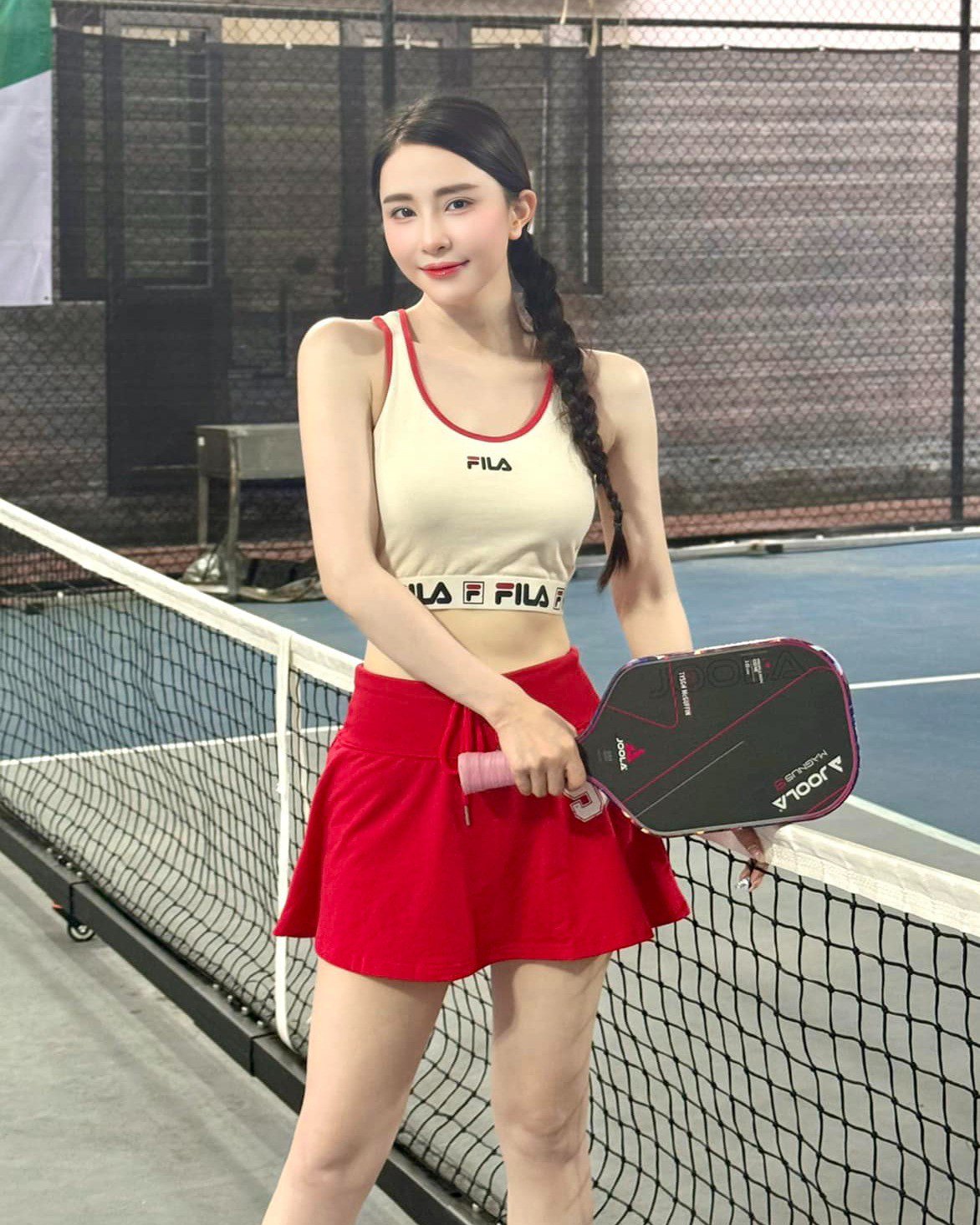 Mặc gì giữa tranh cãi chơi Pickleball chủ yếu khoe thân, làm màu - 4