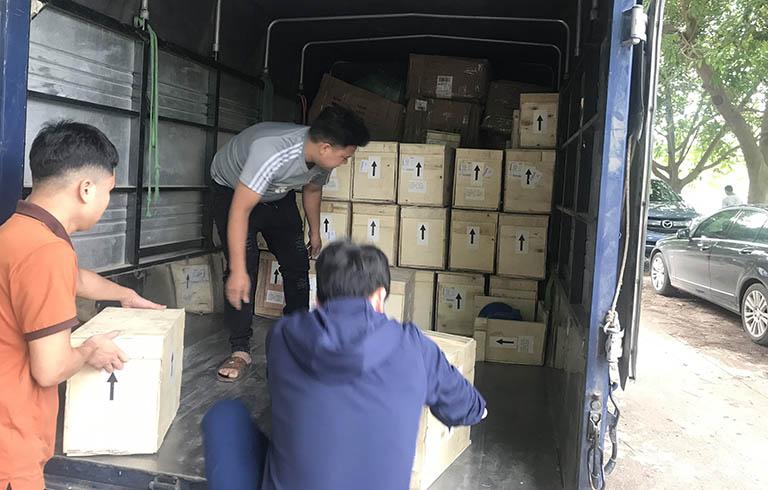 Quy trình đóng gửi hàng cẩn thận tại Tổng kho van điện từ Âu Việt