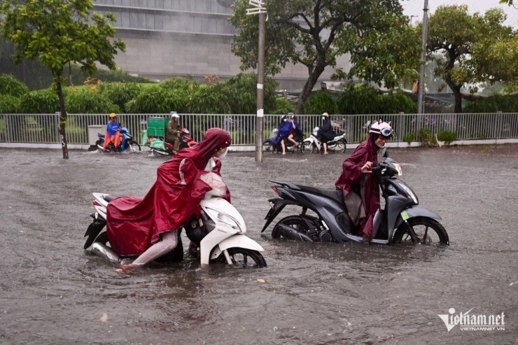 Dự báo thời tiết trong một tháng tới: Bắc Bộ, Tây Nguyên, Nam Bộ đón nhiều ngày mưa, khả năng xuất hiện bão