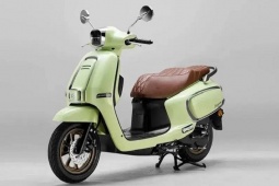 Suzuki tung "quân bài chiến lược" đối đầu Vespa, Honda Stylo