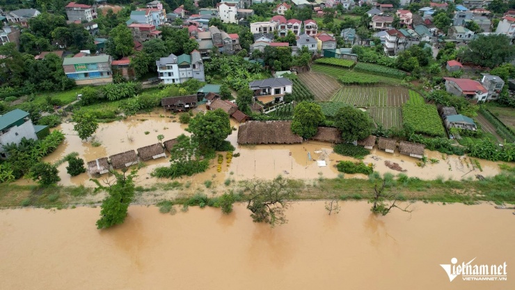 Mưa lũ lịch sử tàn phá Cao Bằng, gây thiệt hại nặng nề