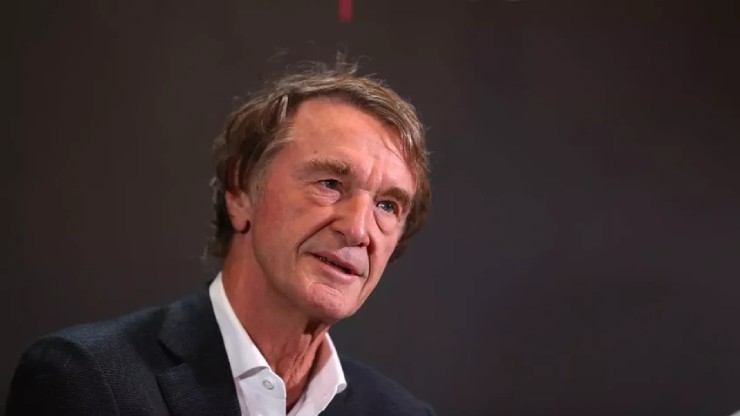 MU có thể thu về 500 triệu bảng Anh nhờ quyết định xây sân mới của Sir Jim Ratcliffe. ẢNH: GETTY