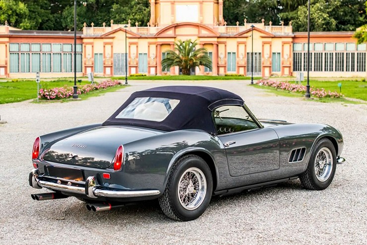 Ferrari 250 GT California có giá bán hơn 425 tỷ đồng có gì đặc biệt? - 5