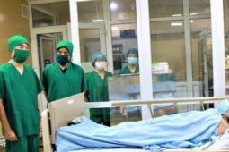 Sức khỏe đời sống - Sau ghép thận từ người chết não hiến tạng tại Hà Nội, 2 bệnh nhân đã tỉnh táo