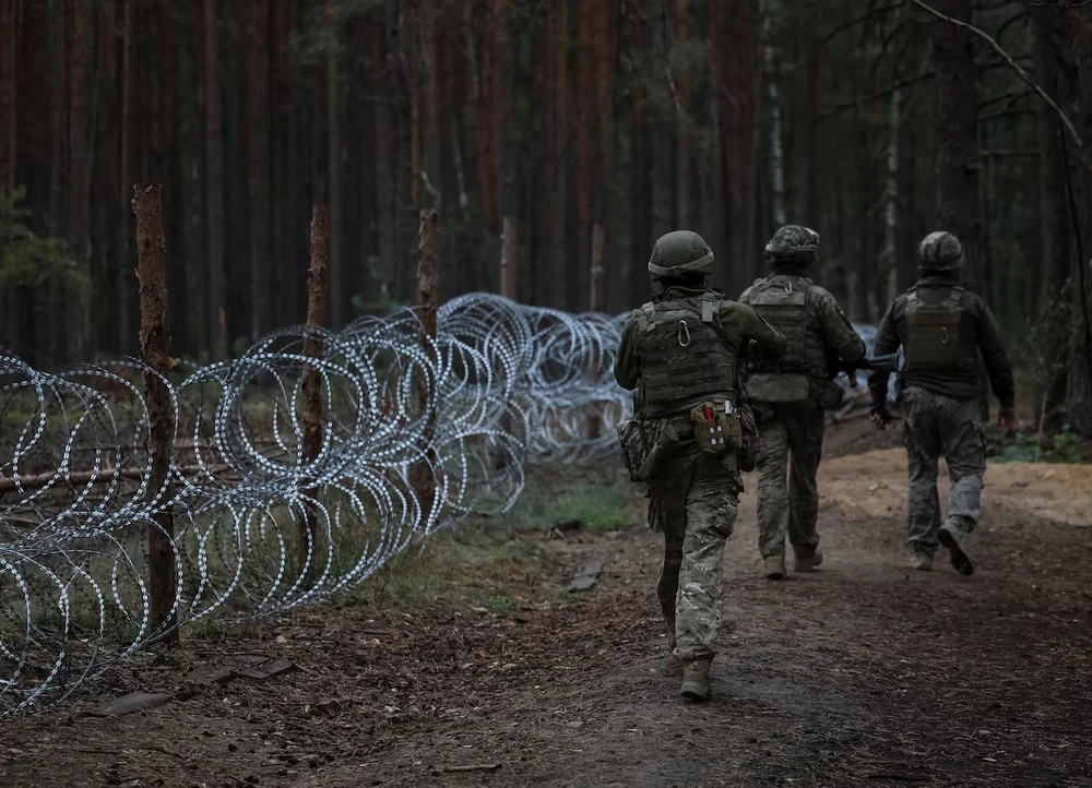 Bộ Ngoại giao Ukraine kêu gọi Belarus rút lực lượng của nước này khỏi biên giới giữa hai nước. Ảnh: REUTERS