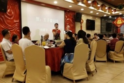 Giáo dục - du học - TQ: Nữ sinh lên mạng than thở vì bố mẹ không chịu tổ chức tiệc mừng đỗ đại học cho mình