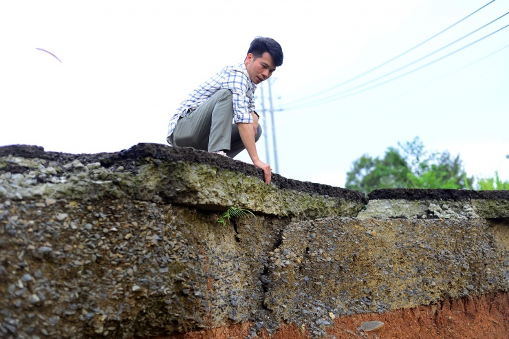 Tuyến tránh TP Bảo Lộc xuống cấp trầm trọng, thành nơi đổ rác