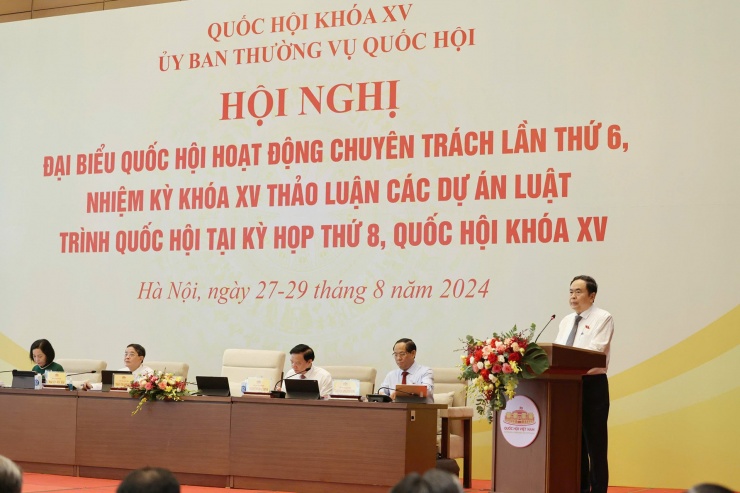 Thể hiện rõ quan điểm, ngăn chặn 