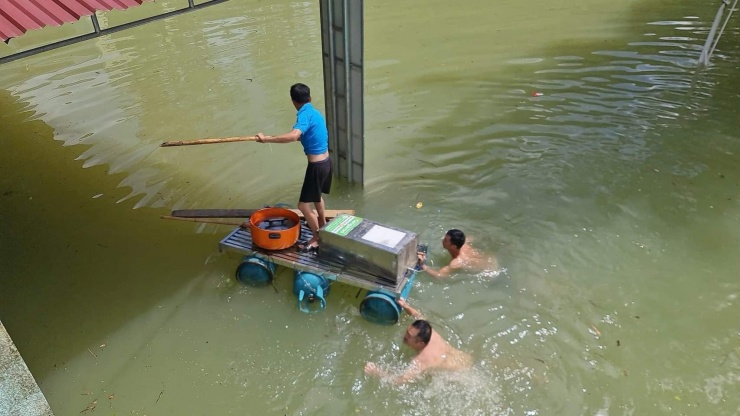 Hàng chục hộ dân Cao Bằng tiếp tục ngập lụt, nước vẫn dâng cao