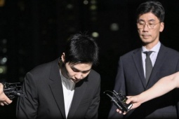 Đời sống Showbiz - Chân dung nam ca sĩ có khối tài sản hơn 600 tỷ đồng đối diện nguy cơ "bít cửa" trở lại showbiz