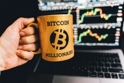 Số triệu phú tiền điện tử tăng tới 95% trong 1 năm nhờ giá Bitcoin tăng mạnh