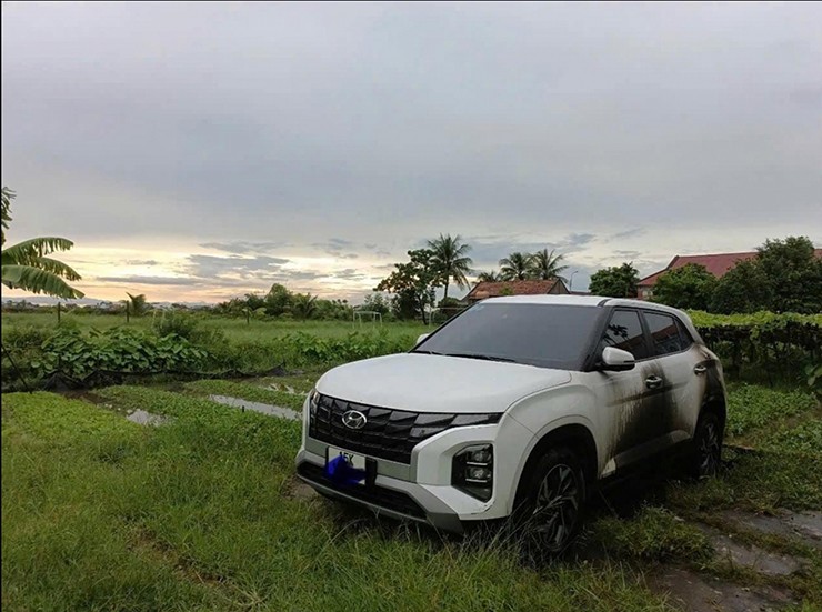 Hyundai Creta bị sét đánh cháy đen tại Hải Phòng - 1