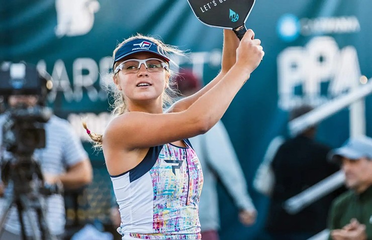 Pickleball là môn thể thao đang "làm mưa làm gió" trên khắp thế giới và Anna Leigh Waters (SN 2007) nổi lên như một hiện tượng, một ngôi sao sáng mà từ người già tới trẻ nhỏ đều ngưỡng mộ.
