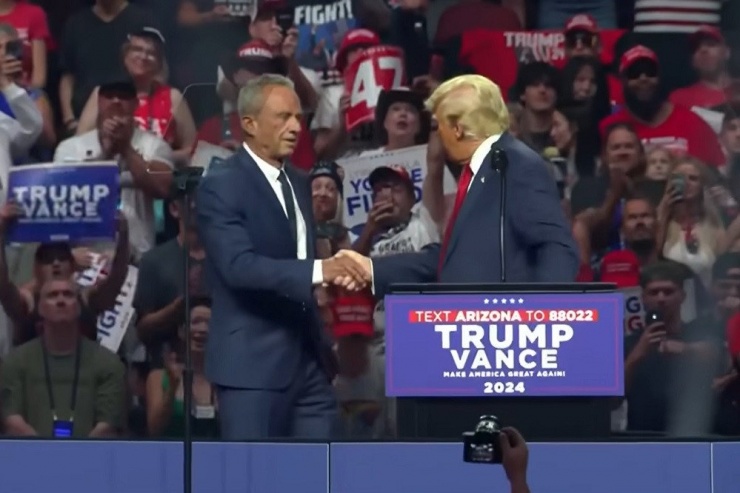 Ông Donald Trump và ông Robert F Kennedy Jr. Ảnh: Fox 7/ Youtube