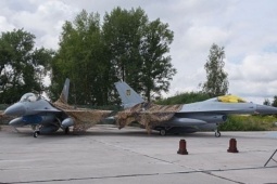 Thế giới - Ukraine có thể dùng cao tốc làm đường băng cho tiêm kích F-16