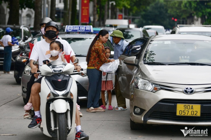 Hà Nội đông nghẹt phương tiện trong kỳ nghỉ lễ Quốc khánh