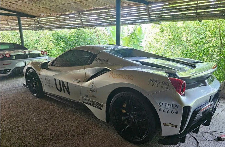 Dàn "ngựa chiến" của ông Đặng Lê Nguyên Vũ góp mặt tại Gumball 3000 - 11