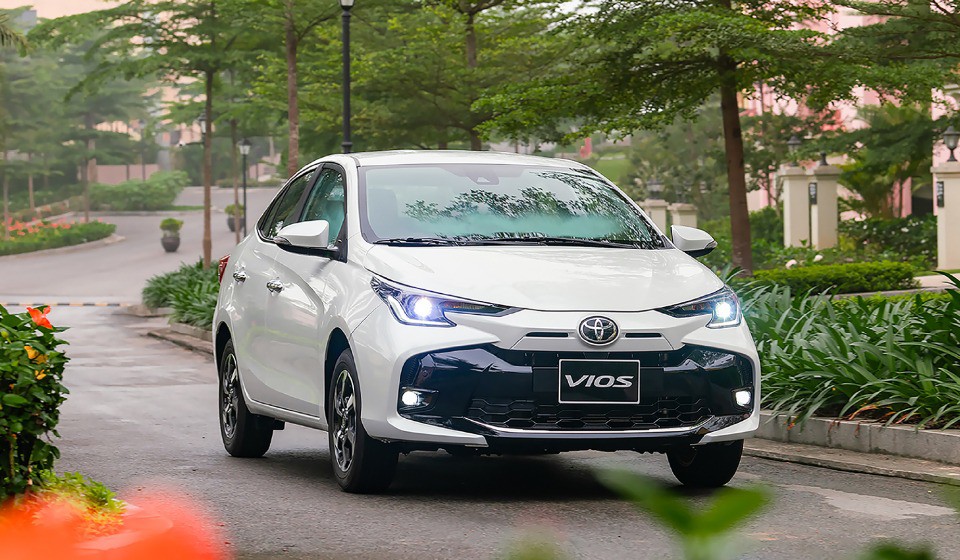 Hyundai Accent vs Toyota Vios: Tầm giá 500 triệu đồng mua sedan Nhật hay Hàn? - 1