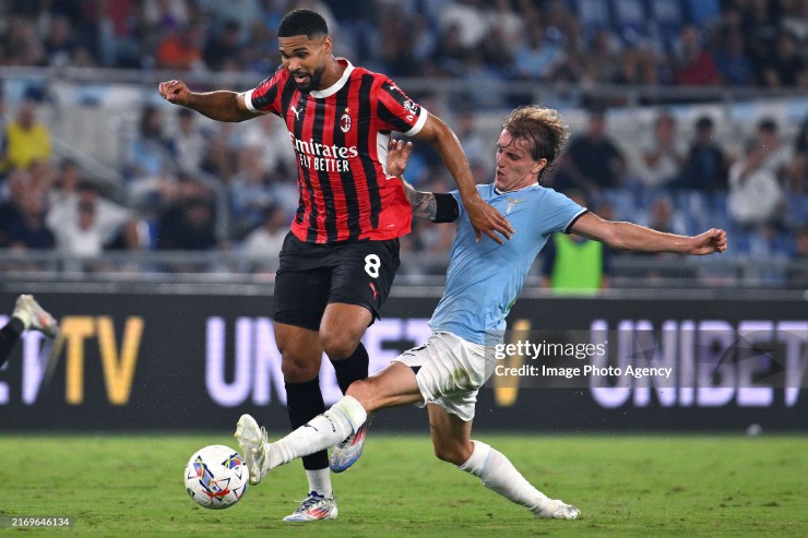 Milan bị Lazio cầm hòa