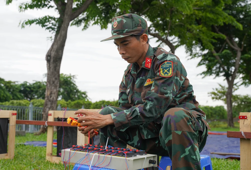 TPHCM rực rỡ với màn bắn pháo hoa ấn tượng chào mừng Quốc khánh 2/9