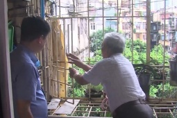 Media - Người dân đồng lòng phá "chuồng cọp", mở lối thoát nạn thứ 2