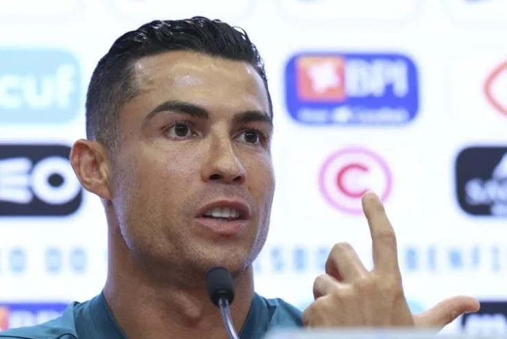 Ronaldo úp mở khả năng tham dự World Cup 2026