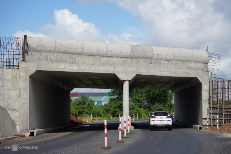 Cao tốc Biên Hòa - Vũng Tàu qua Bà Rịa - Vũng Tàu dần thành hình, thông xe kỹ thuật dự kiến vào tháng 4/2025