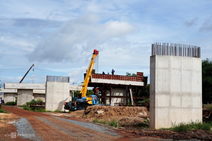 Cao tốc Biên Hòa - Vũng Tàu qua Bà Rịa - Vũng Tàu dần thành hình, thông xe kỹ thuật dự kiến vào tháng 4/2025