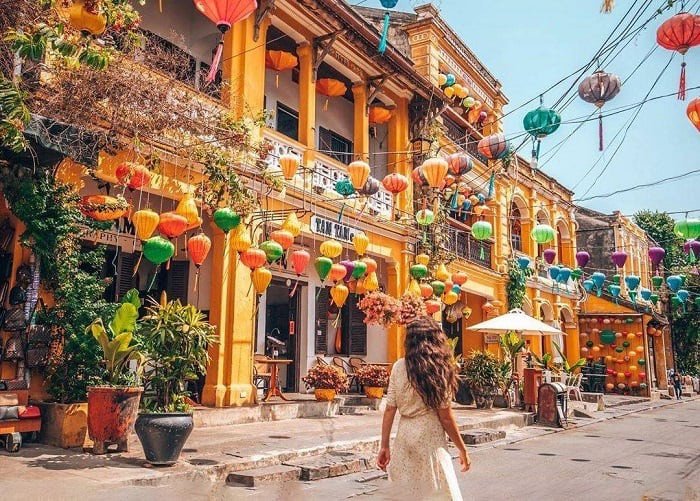 Hội An rực rỡ sắc màu. Ảnh: Tripadvisor