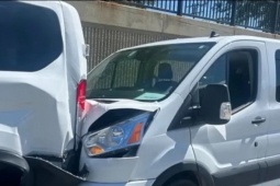 Thế giới - Đoàn xe hộ tống ứng viên Phó Tổng thống Mỹ Tim Walz gặp nạn