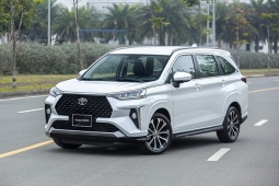 Tin tức ô tô - Giá xe Toyota Veloz Cross cập nhật tháng 9/2024