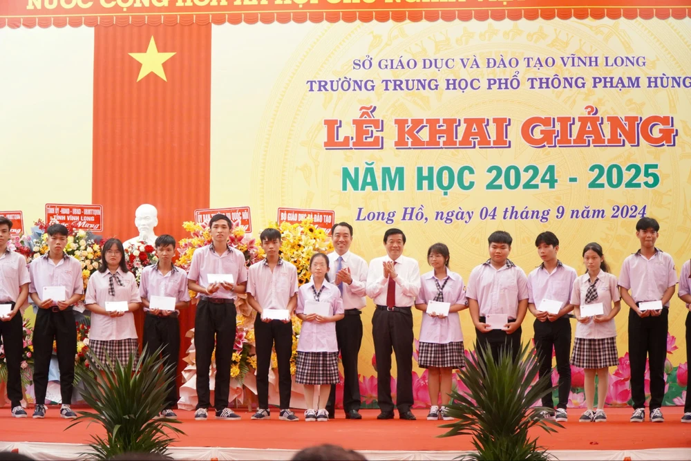 Chủ tịch Quốc hội Trần Thanh Mẫn: Giáo dục Vĩnh Long là 