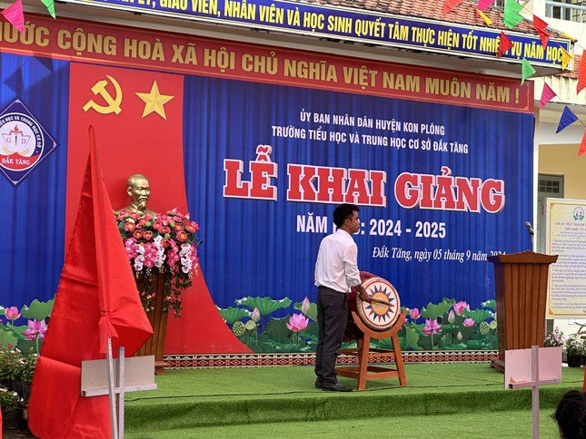 Tiếng trống bắt đầu cho năm học mới