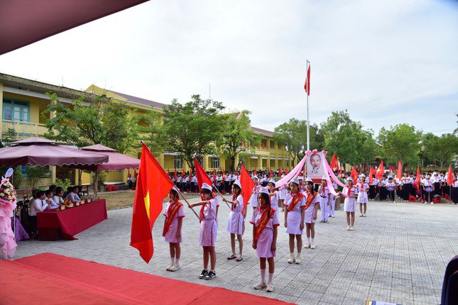 Hơn 23 triệu học sinh khai giảng năm học mới - 34