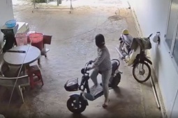 Pháp luật - Nữ sinh 14 tuổi ở Đắk Lắk đi chơi trước lễ khai giảng đã về nhà