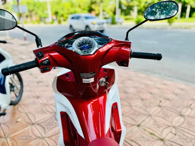 Giá Honda Future 125 Fi đầu tháng 9/2024, chênh từ 1,5 triệu đồng - 3