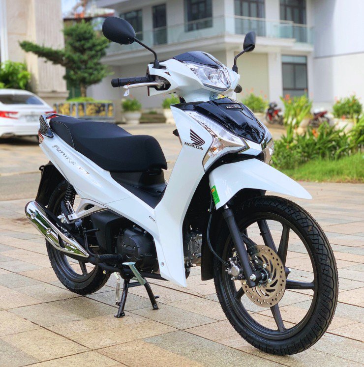 Giá Honda Future 125 Fi đầu tháng 9/2024, chênh từ 1,5 triệu đồng - 2