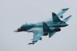 Cường kích Su-34 Nga dội bom xuống vị trí của Ukraine ở tỉnh Kursk